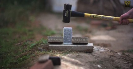 iPhone-6-Plus-看起來真的很耐摔，但它能抵抗得了液態氮和大锤子嗎？